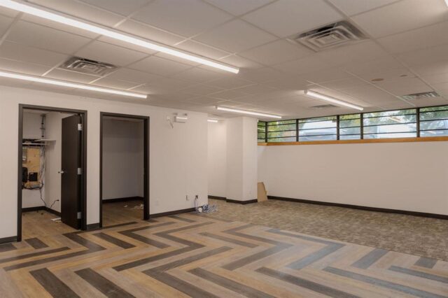 east-st-170-suite-105-pic-IV