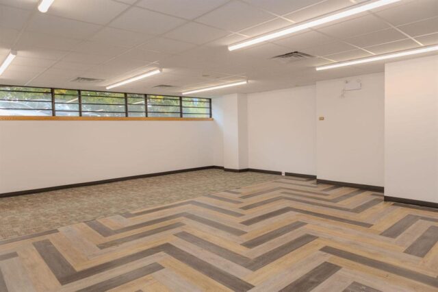 east-st-170-suite-105-pic-V